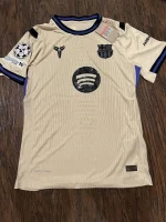 Nike Men's Cream and Tan T-shirt - Image 2