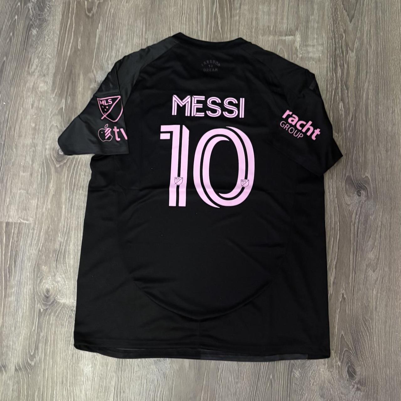 P0 Adidas Men's multi T-shirt - Image 1