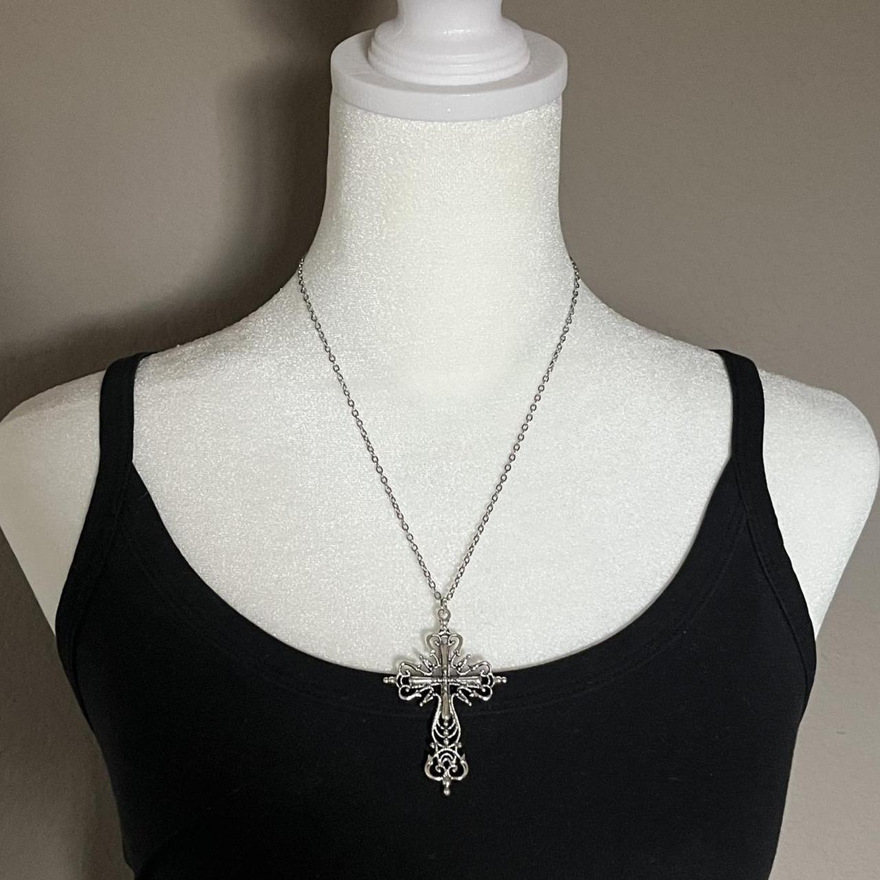 P0 cross silver chain necklace - Image 1