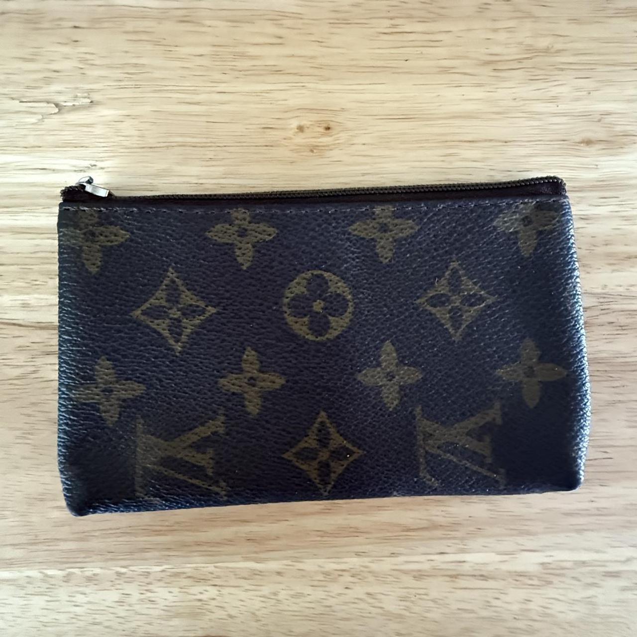 P0 Louis Vuitton Women's Wallet-purses - Image 1