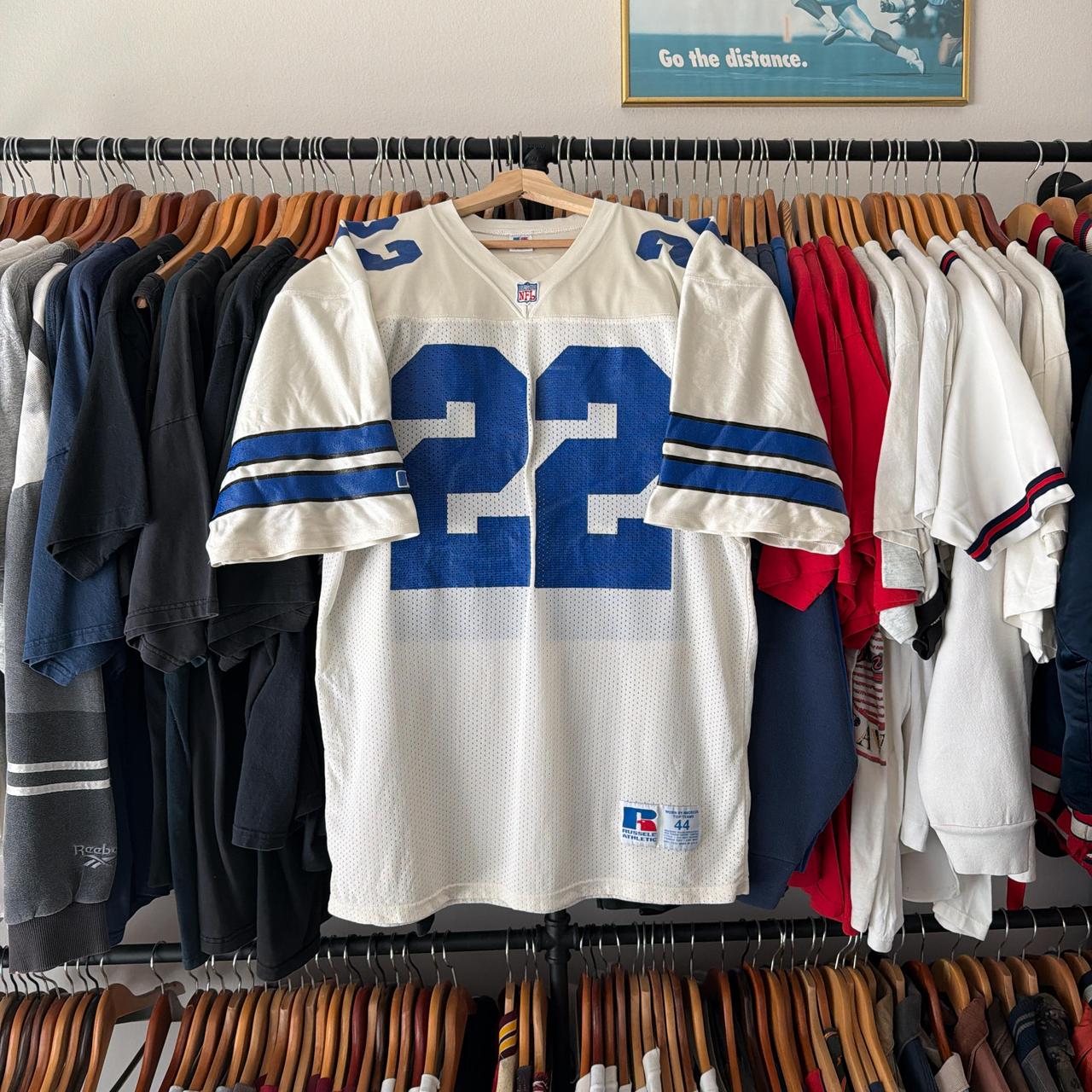 P0 Russell Athletic Men's White and Blue Top - Image 1