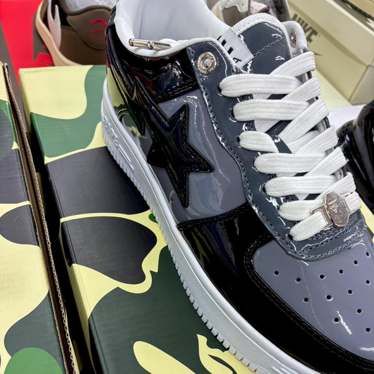 P0 BAPE Men's Navy and Blue Trainers - Image 1