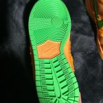 Nike Men's Orange and Green Trainers - Image 4