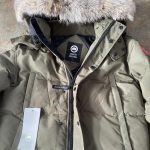 Canada Goose Men's Khaki Coat - Image 4
