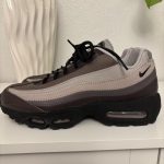 Nike Men's Grey and Brown Trainers - Image 4