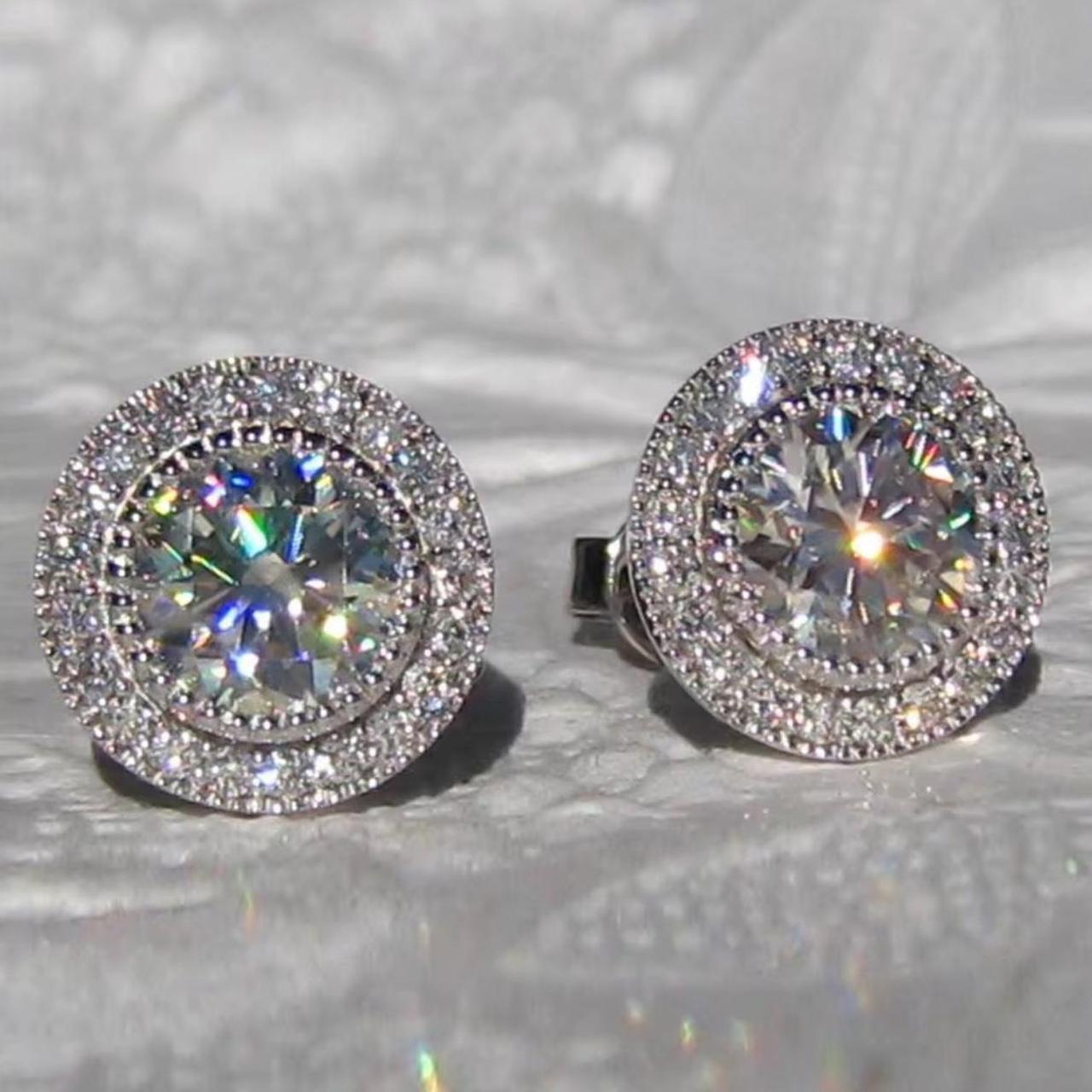 P0 Moissanite Earrings - Image 1