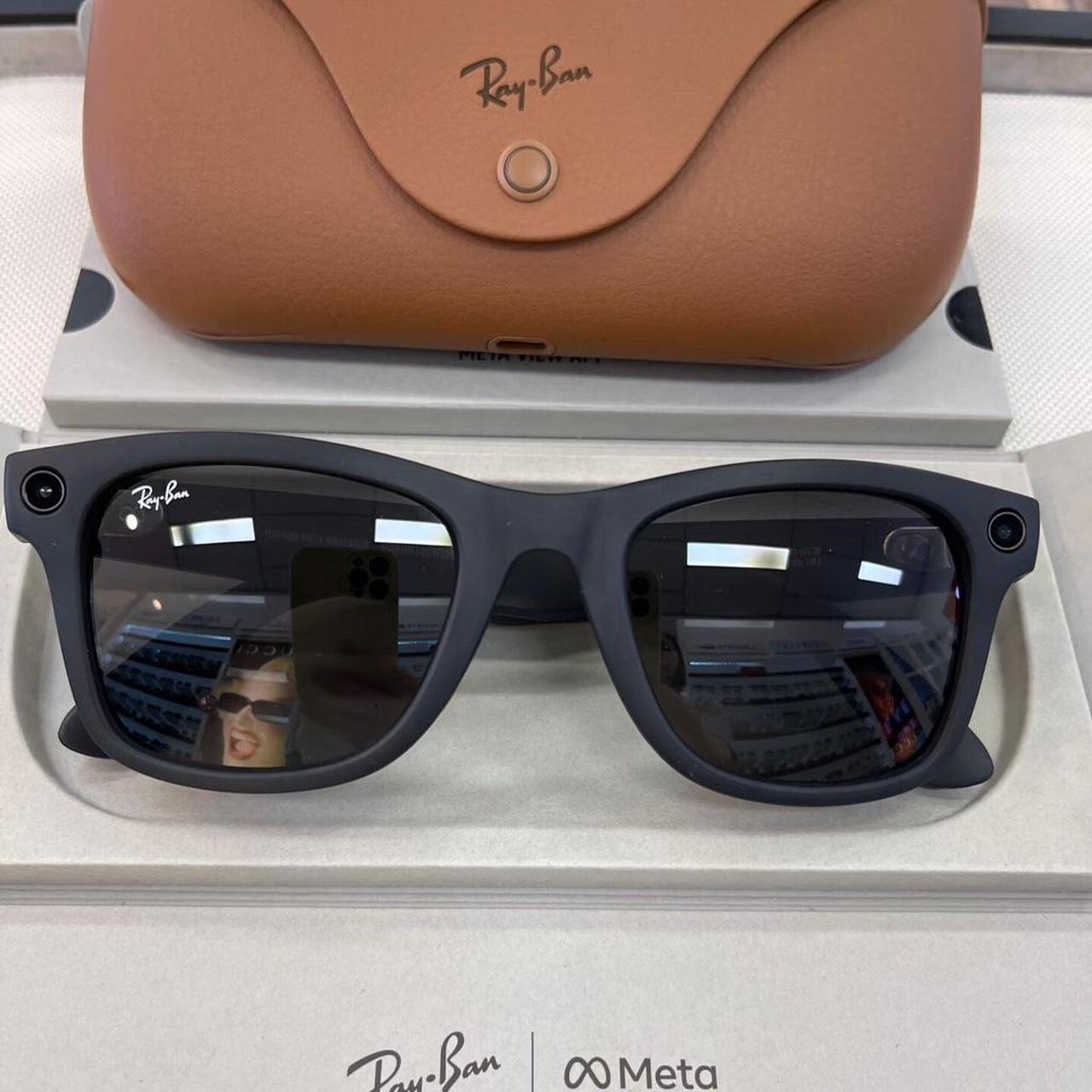 P0 Men's Black and Grey Sunglasses - Image 1