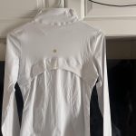 Lululemon Women's White and Blue Jacket - Image 2