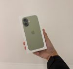 iPhone 17 - Image 4