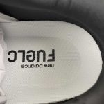 New Balance - Image 15