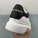 Alexander McQueen - Image 9