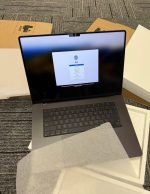 MacBook Pro M4 Max - Image 3