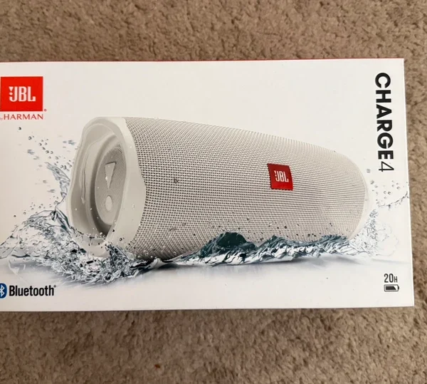 JBL charge 4 bluetooth speaker