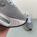 Nike Vomero Premium - Image 11