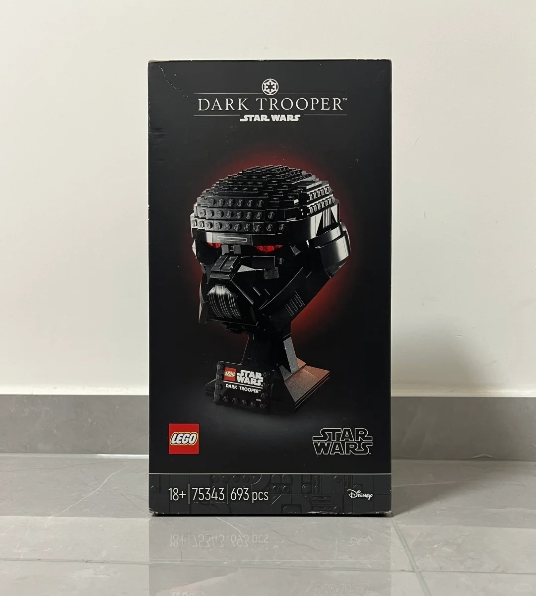 393a8418 Lego Star Wars Series 75343 Dark Soldier Helmet - Image 1