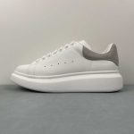 Alexander McQueen - Image 5