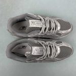 New Balance - Image 4