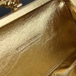 Bottega Veneta Knot Intrecciato clutch bag with a metallic knot clasp - Image 6