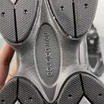 New Balance - Image 14
