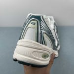 New Balance - Image 10