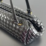 Bottega Veneta Let’s Go shoulder bag - Image 3