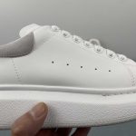 Alexander McQueen - Image 8