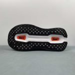Nike Vomero Premium - Image 13
