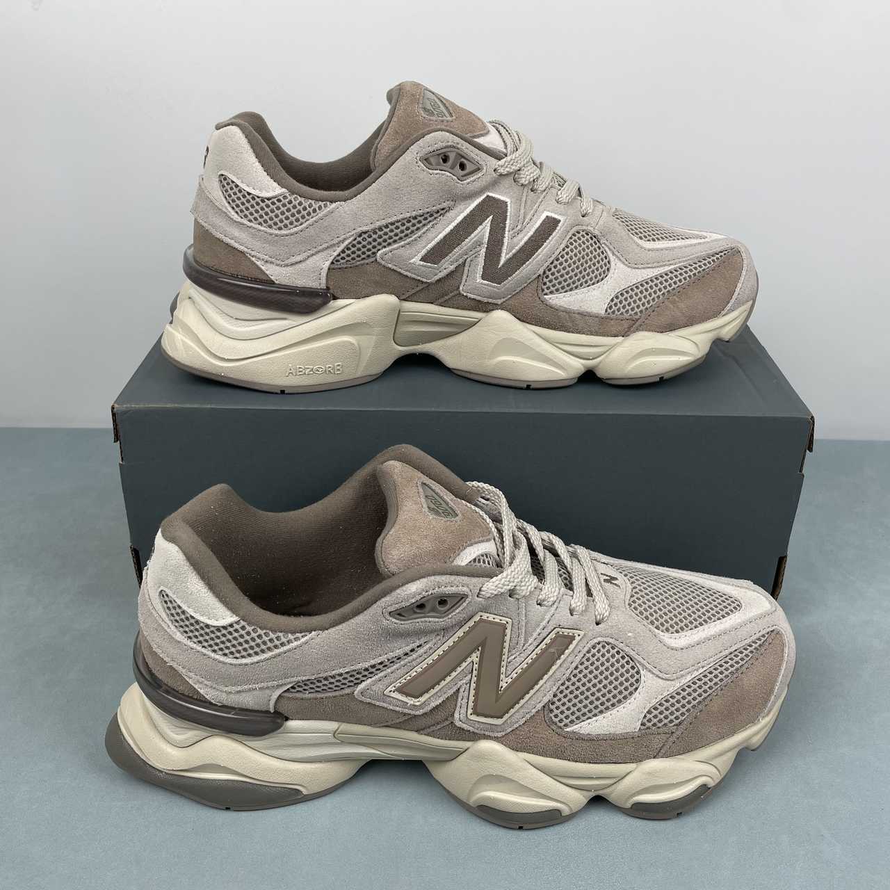 b3a8a8c0 New Balance - Image 1