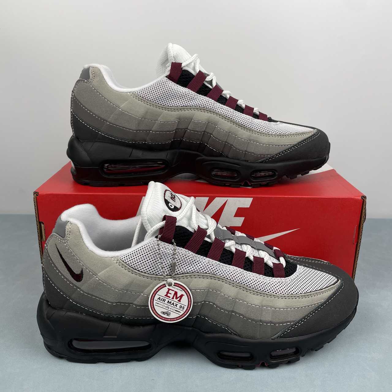 df54ad18 NIKE Air Max 95 - Image 1