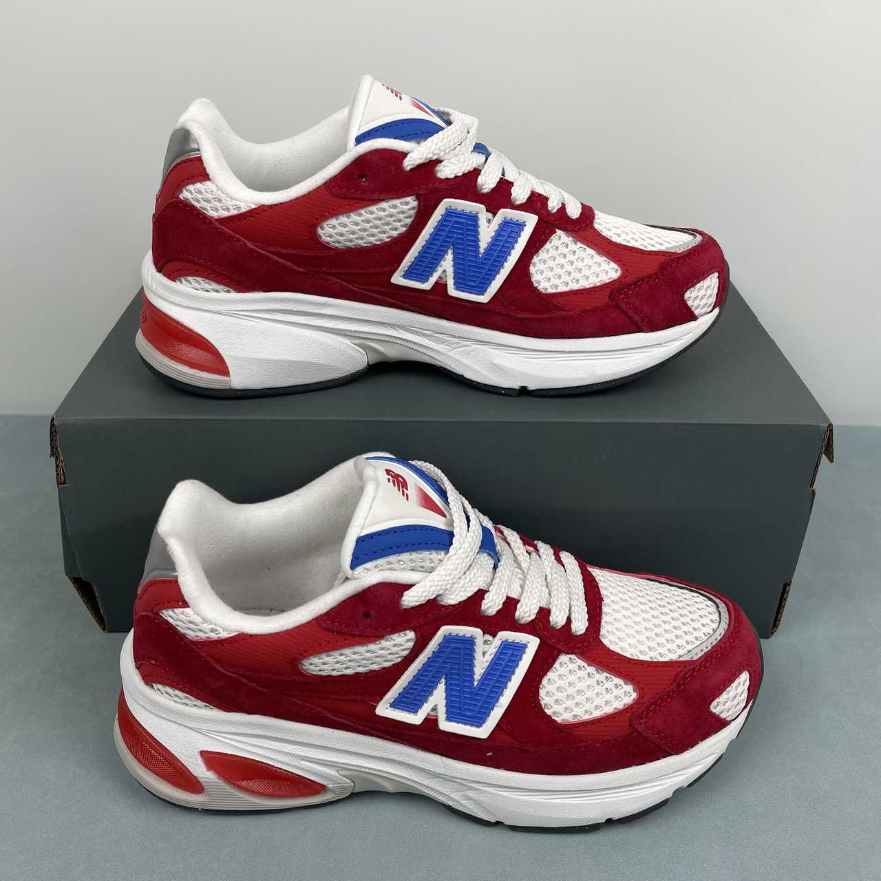 ee589e08 New Balance - Image 1