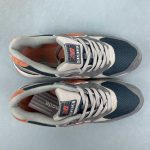 New Balance - Image 4