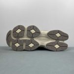 New Balance - Image 13