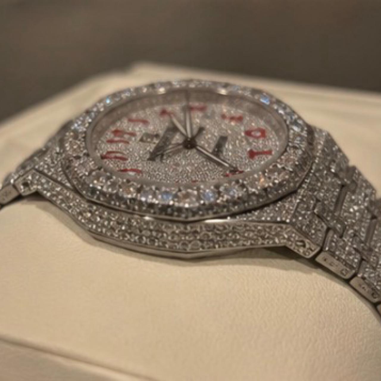 P0 Audemars Piguet Men's Silver and Grey Jumpsuit - Image 1