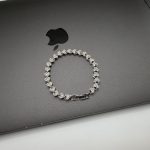 Silver diamond embedded heart bracelet - Image 4