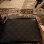 Black Louis Vuitton monogram messenger bag - Image 3