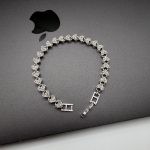 Silver diamond embedded heart bracelet - Image 3