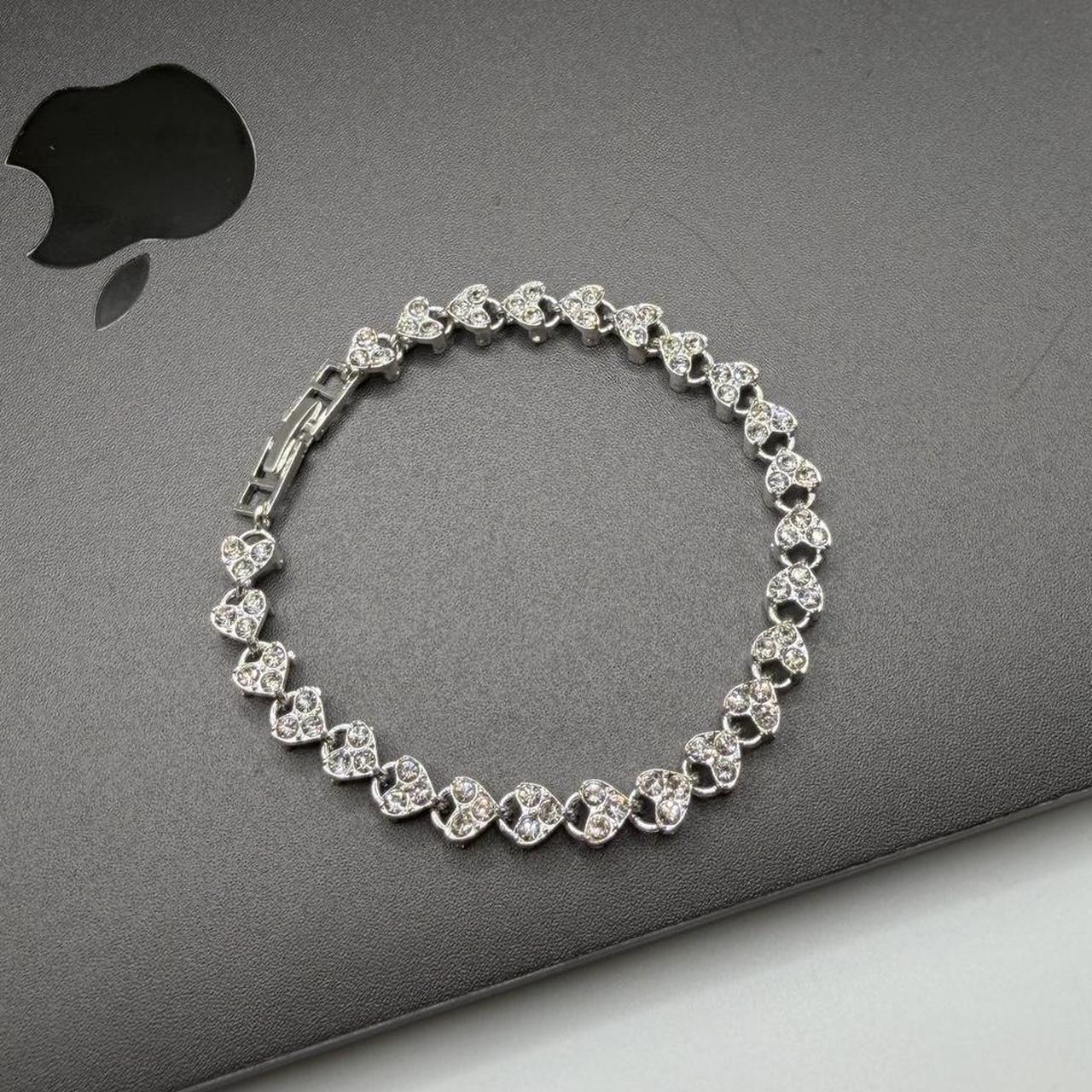 P0 Silver diamond embedded heart bracelet - Image 1