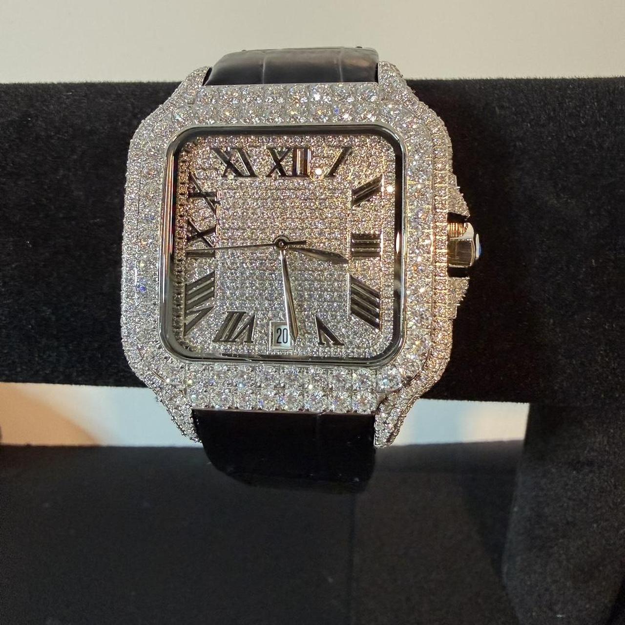P0 Men's Black and Silver Watch - Image 1