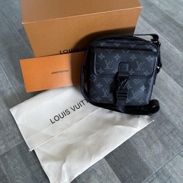 Black Louis Vuitton Crossbody Bag