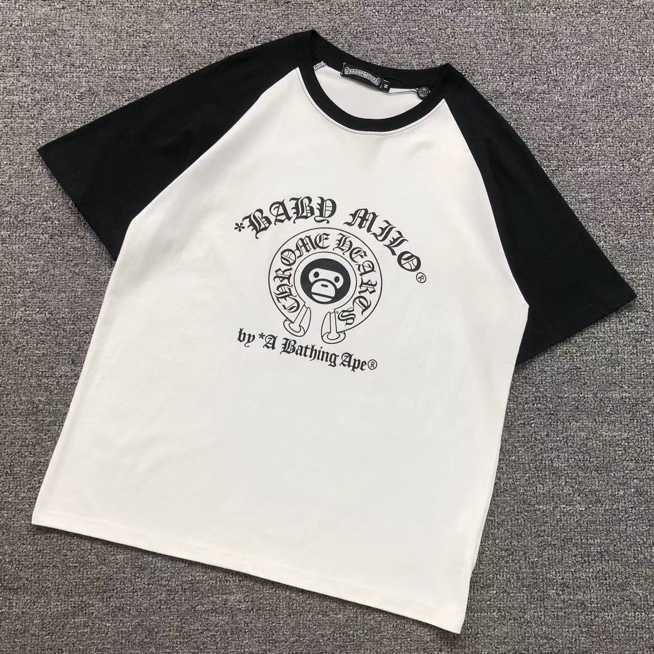 3ed9b452 BAPE T-SHIRT - Image 1